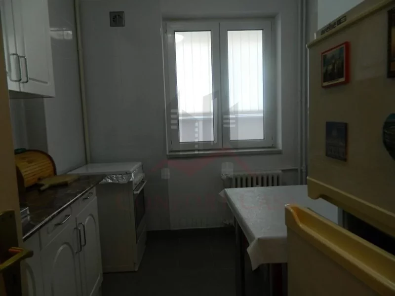 Unirii, Cantemir, bloc stradal, 4 min metrou, 3/8, Apartament 2 camere